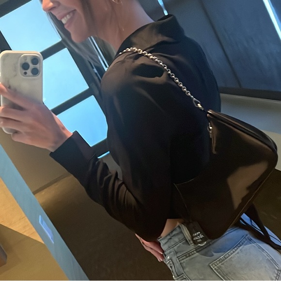 Open Back Crop Top - Picture 3 of 5